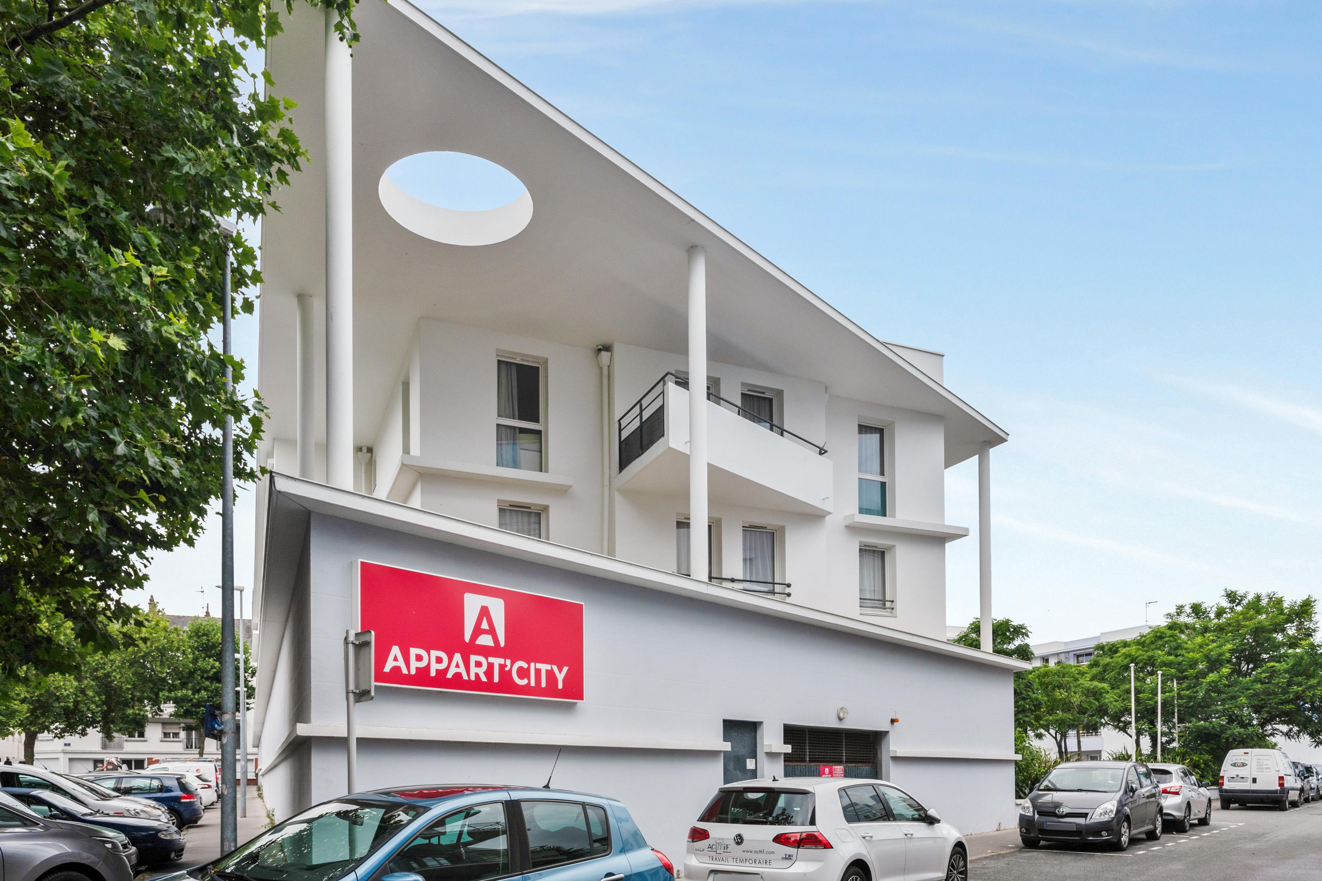 อัปปาร์ต ซิตี้ แซ็ง นาแซร์ ซองทร์ Aparthotel แซงต์-นาแซร์ ภายนอก รูปภาพ